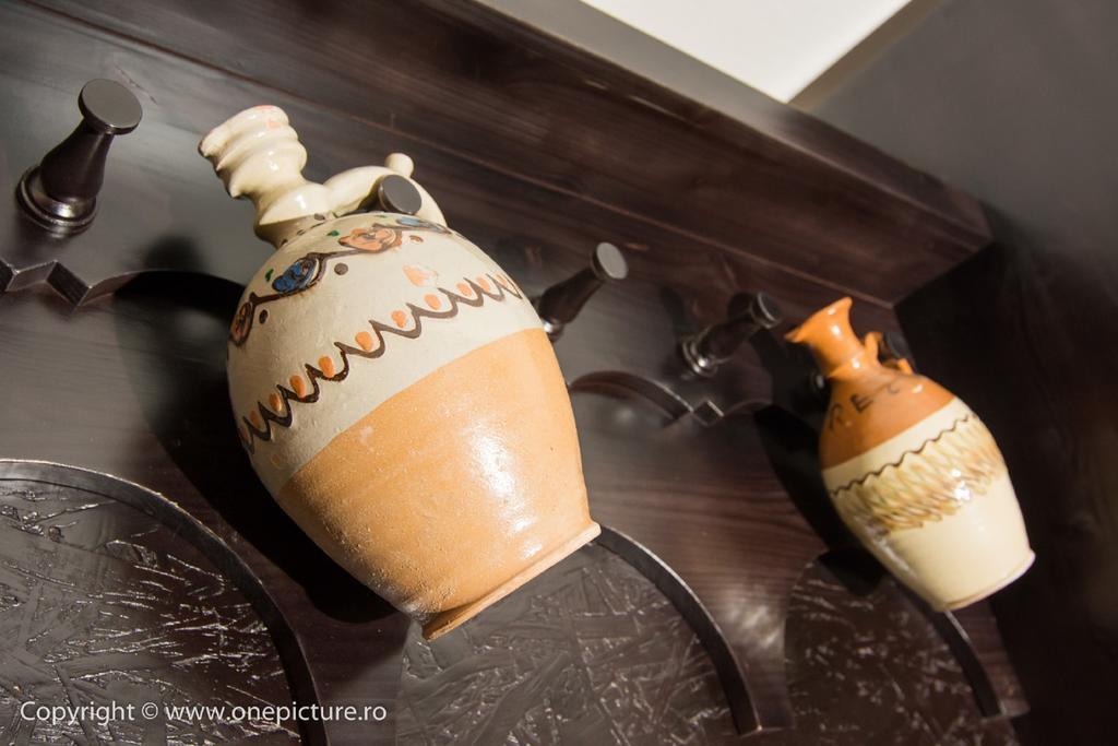 Hanul Haiducilor أوبارسيا - لوترولوي المظهر الخارجي الصورة